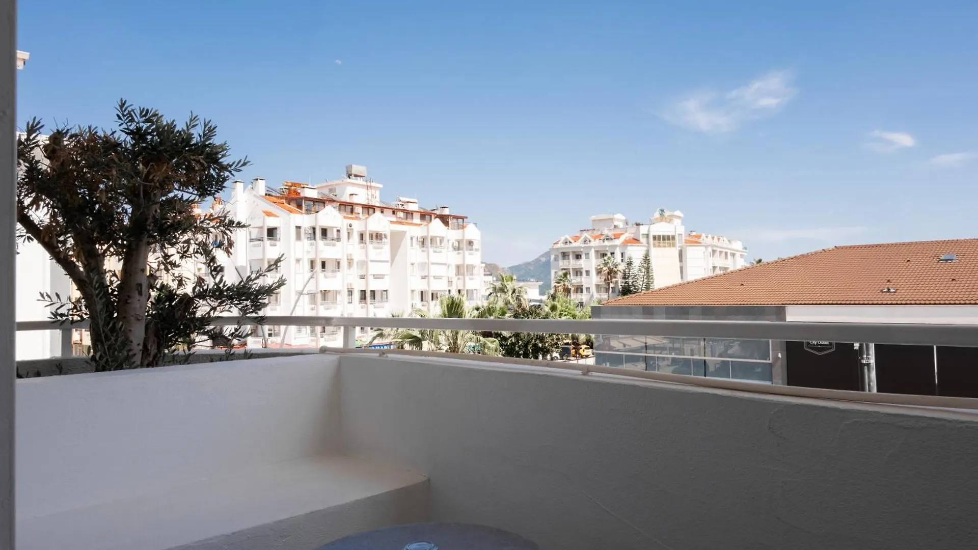 L'Olive Homes مرمريس فندق